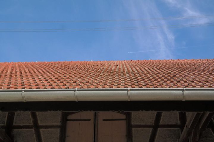 Travaux de zinguerie : quels sont les éléments du toit concernés ?