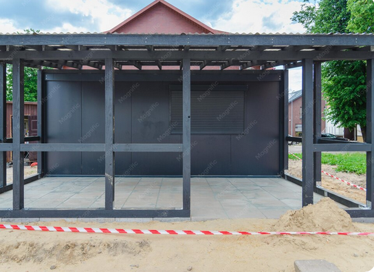 Comment fermer partiellement un carport pour plus de protection ?
