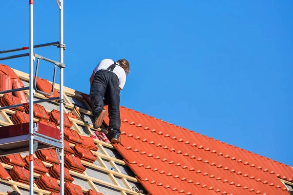 Rénovation de toiture : quelles sont les démarches administratives à prévoir ?
