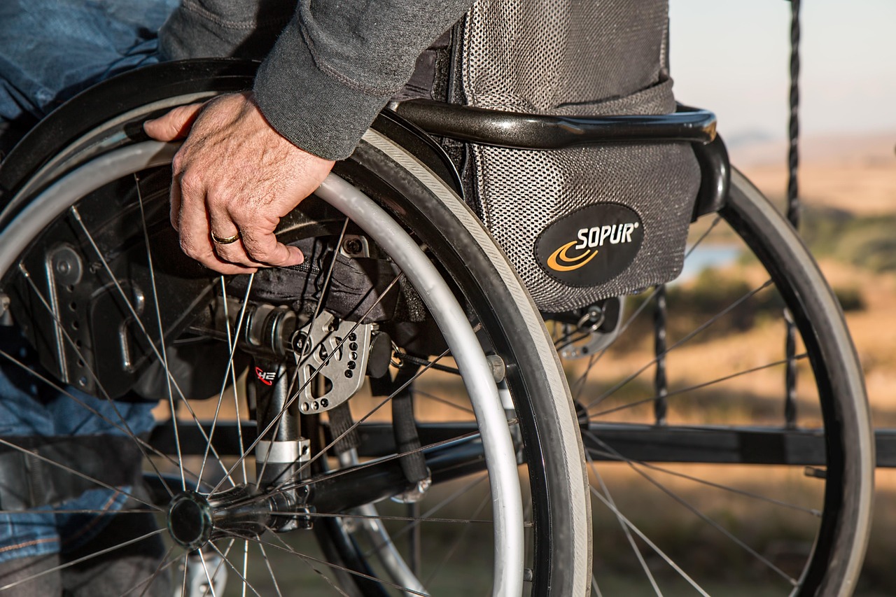 découvrez les rampes d’accessibilité modulaires, une solution flexible pour faciliter les déplacements et rendre les espaces accessibles à tous.
